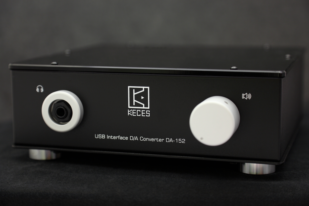 DA-152 USB DAC/w Head Amp